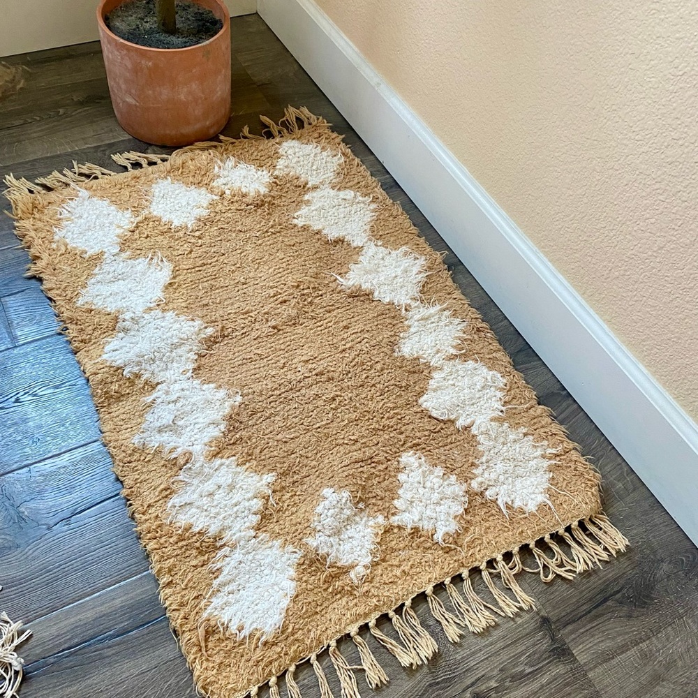 Urban outfitters home - 2x3 rug